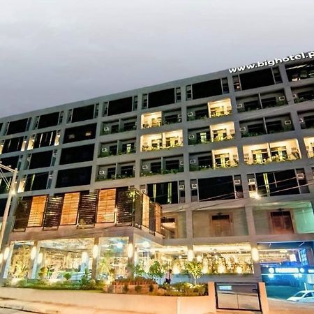 Big Hotel Cebu Bagian luar foto