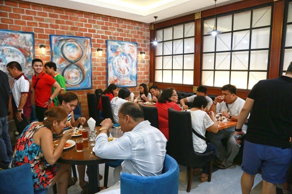 Big Hotel Cebu Bagian luar foto
