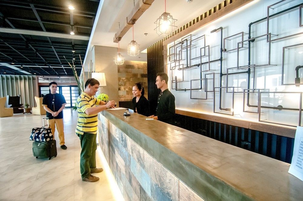 Big Hotel Cebu Bagian luar foto