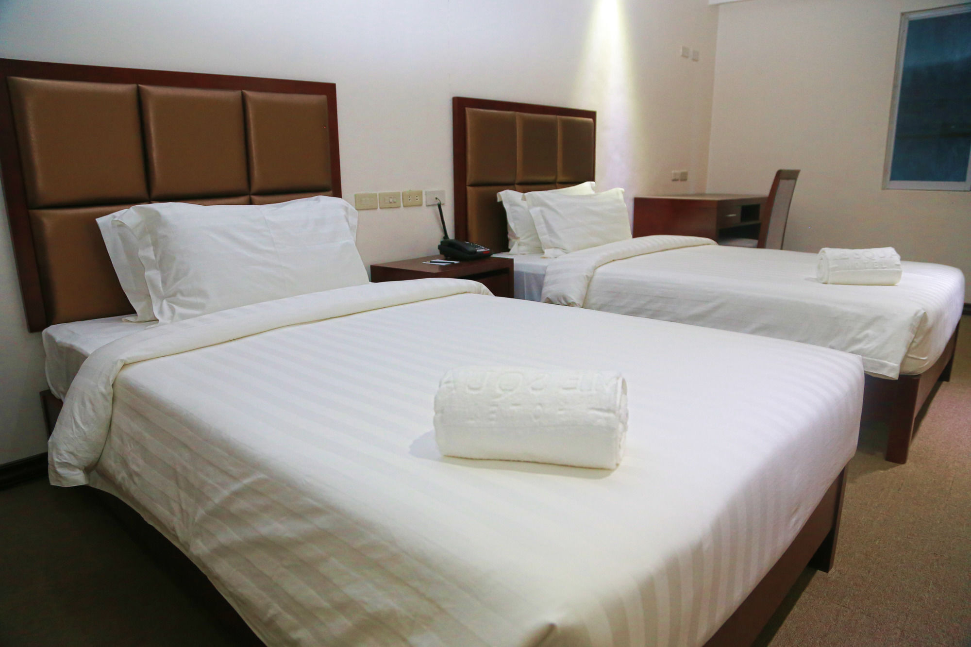 Big Hotel Cebu Bagian luar foto